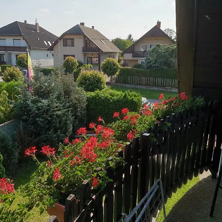 Erika Klimaval Semesterbostad Balatonkeresztúr